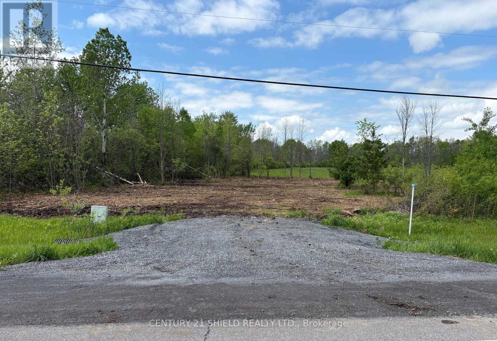 14001 County Road 2 Road, South Stormont, Ontario K0C 1X0 - Photo 1 - X13173654