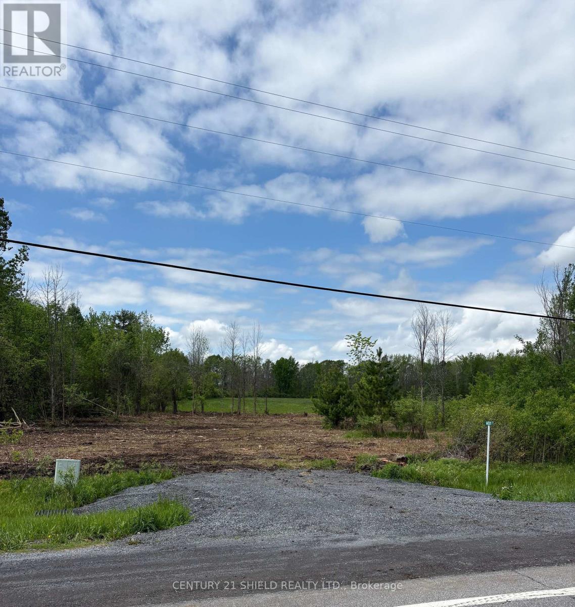 14001 County Road 2 Road, South Stormont, Ontario K0C 1X0 - Photo 2 - X13173654