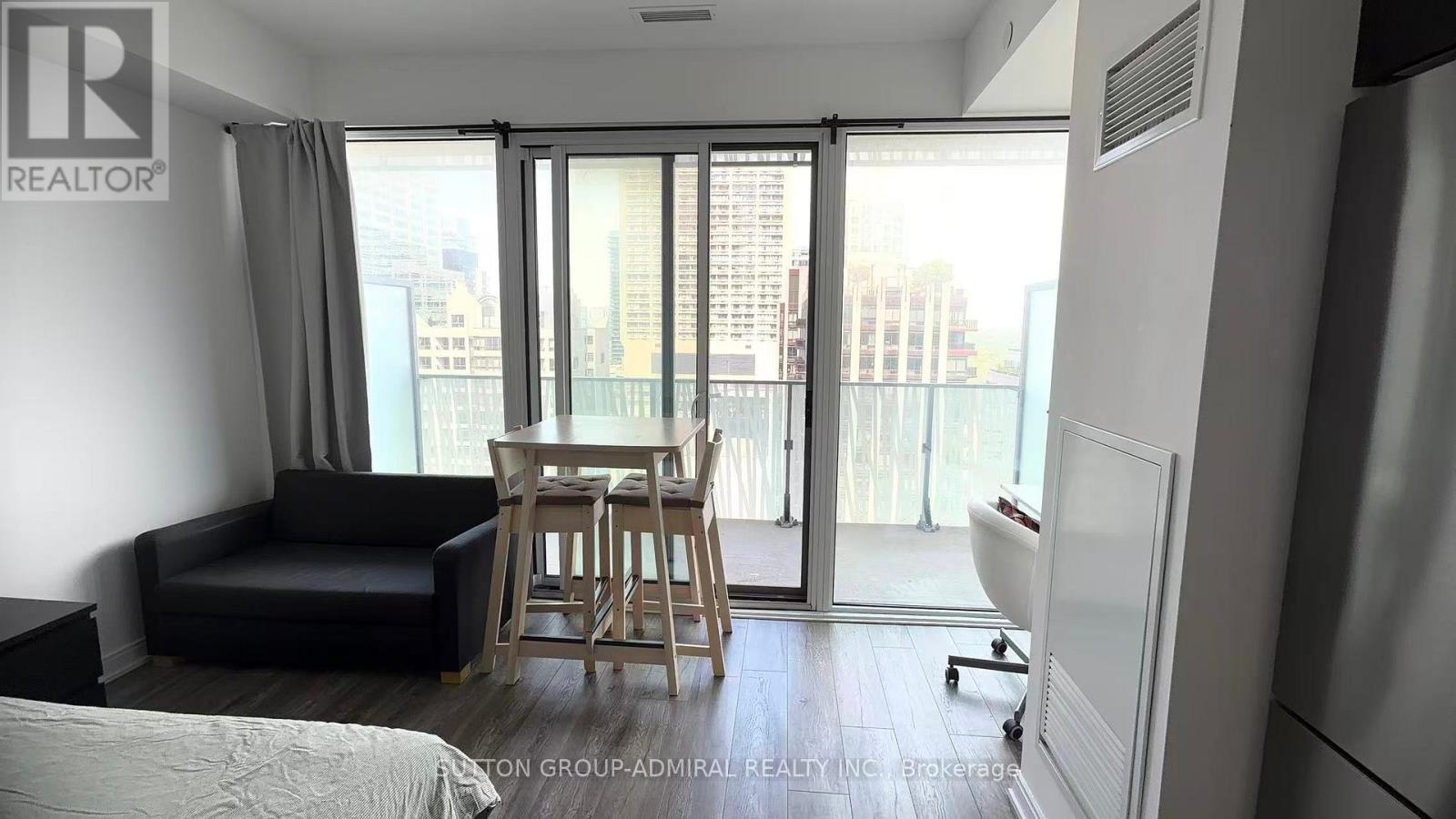 1908 - 42 Charles Street E, Toronto, Ontario  M4Y 0B7 - Photo 24 - C13173664