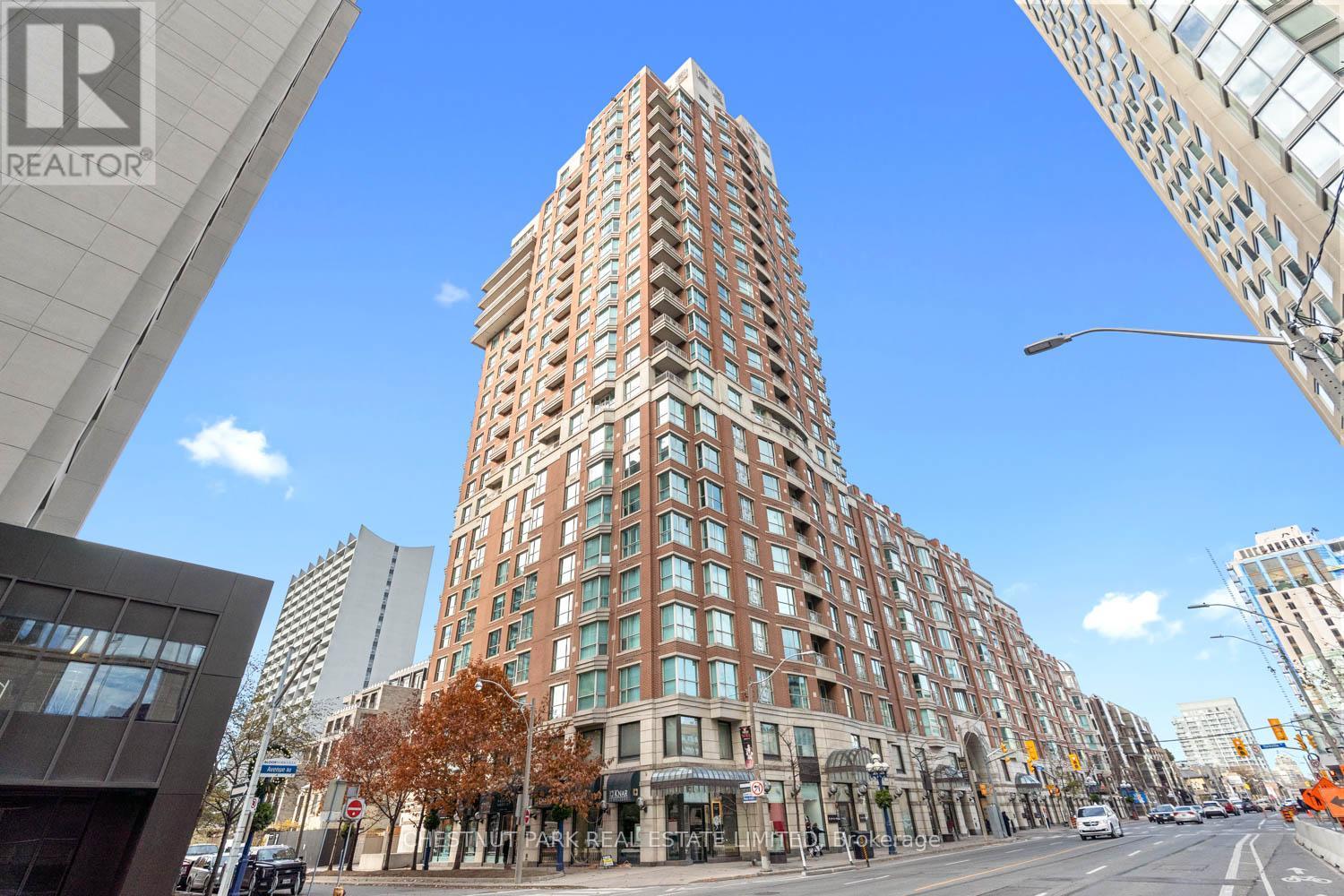 304 - 38 AVENUE ROAD, Toronto, Ontario