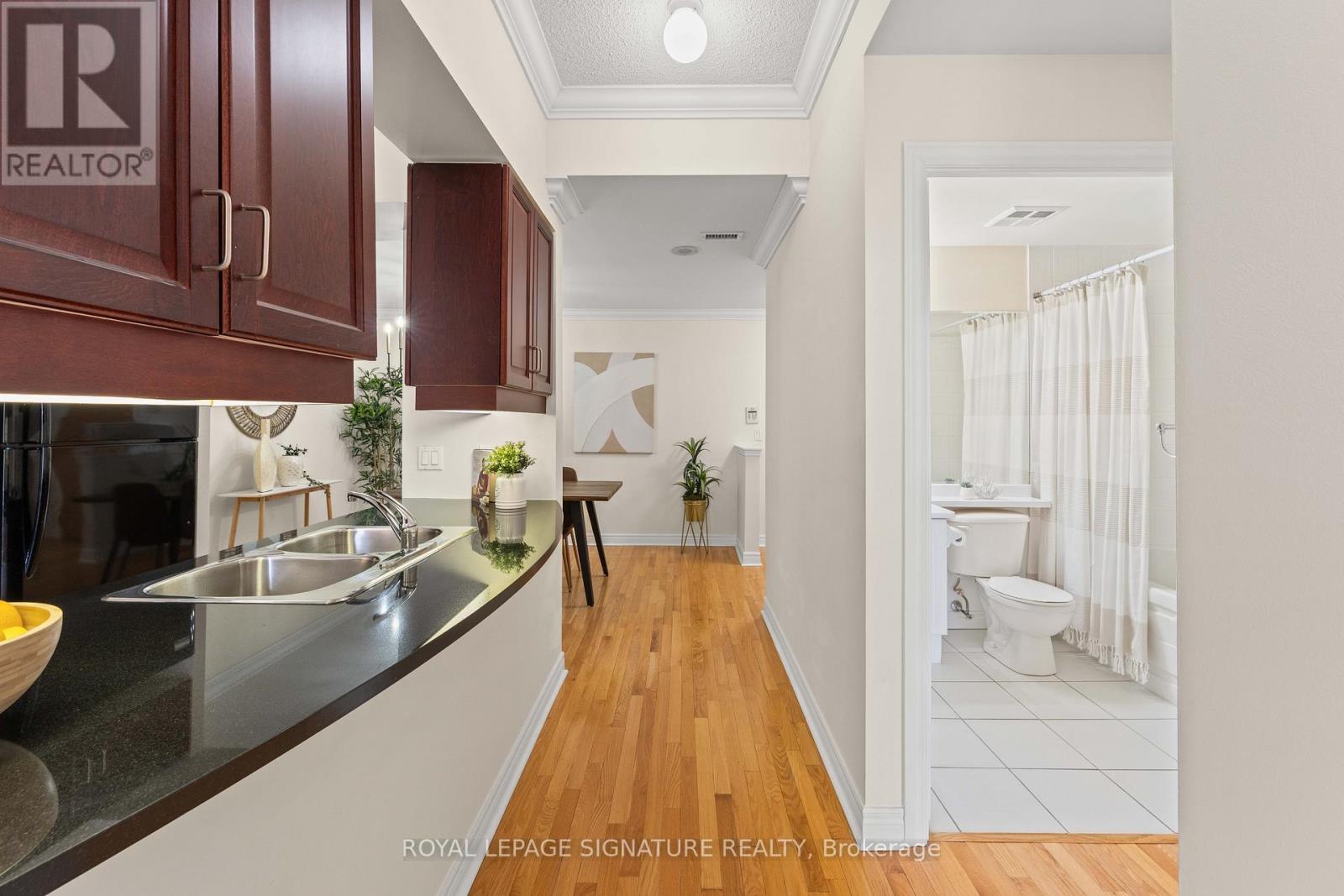 307 - 2 Edith Drive, Toronto, Ontario  M4R 2H7 - Photo 17 - C13173710