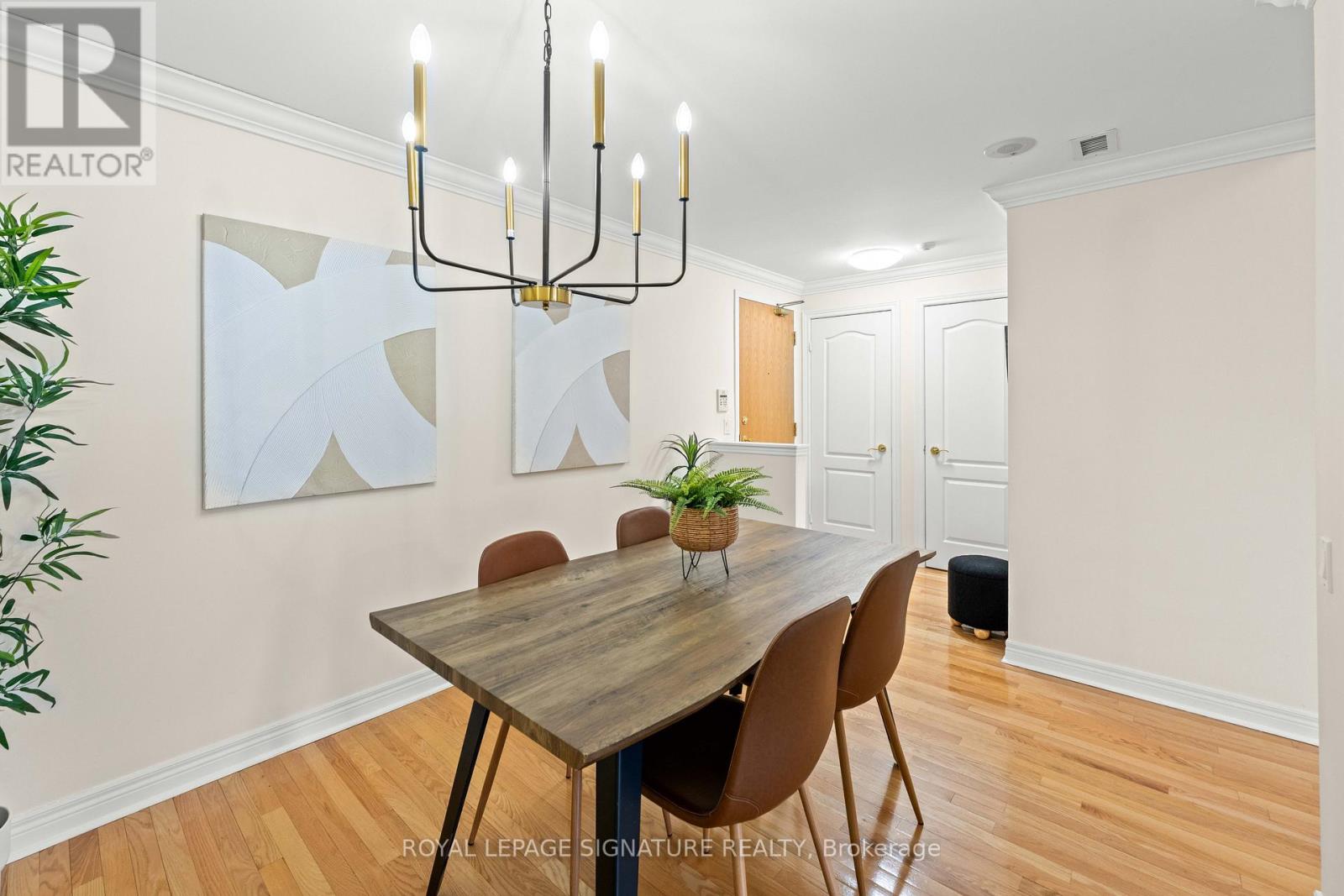 307 - 2 Edith Drive, Toronto, Ontario  M4R 2H7 - Photo 9 - C13173710