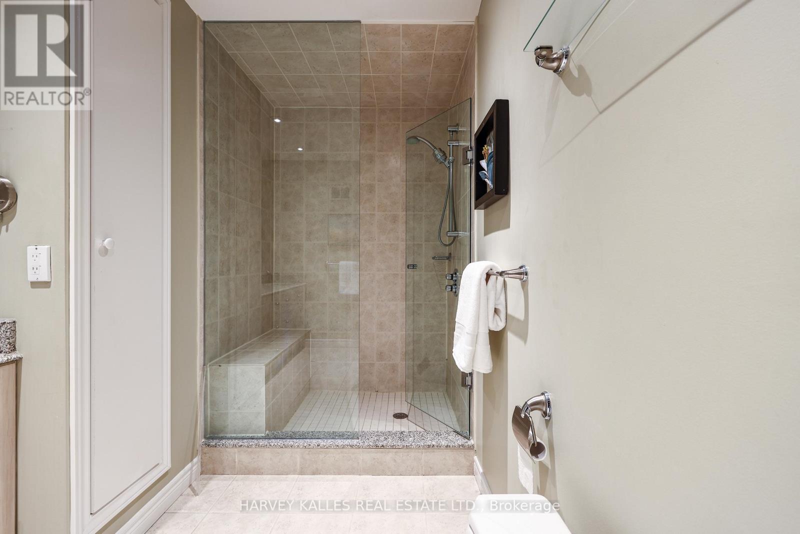 135 Bombay Avenue, Toronto, Ontario  M3H 1C5 - Photo 26 - C13173770