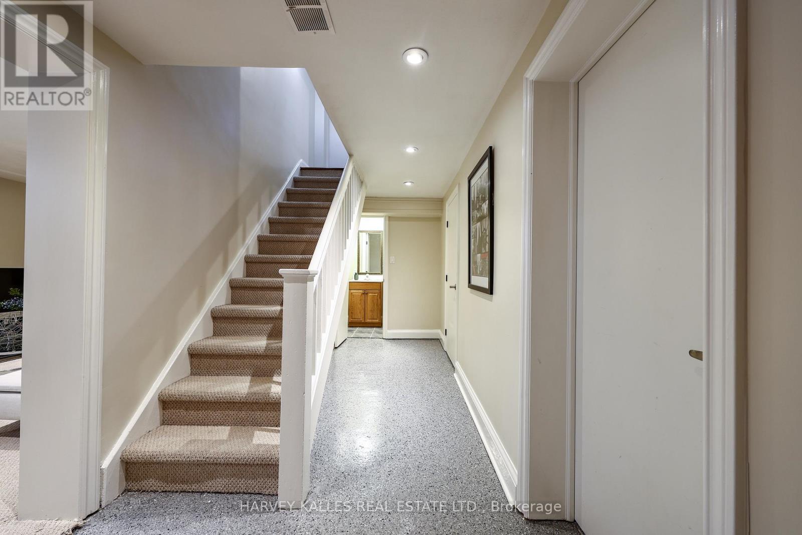 135 Bombay Avenue, Toronto, Ontario  M3H 1C5 - Photo 34 - C13173770