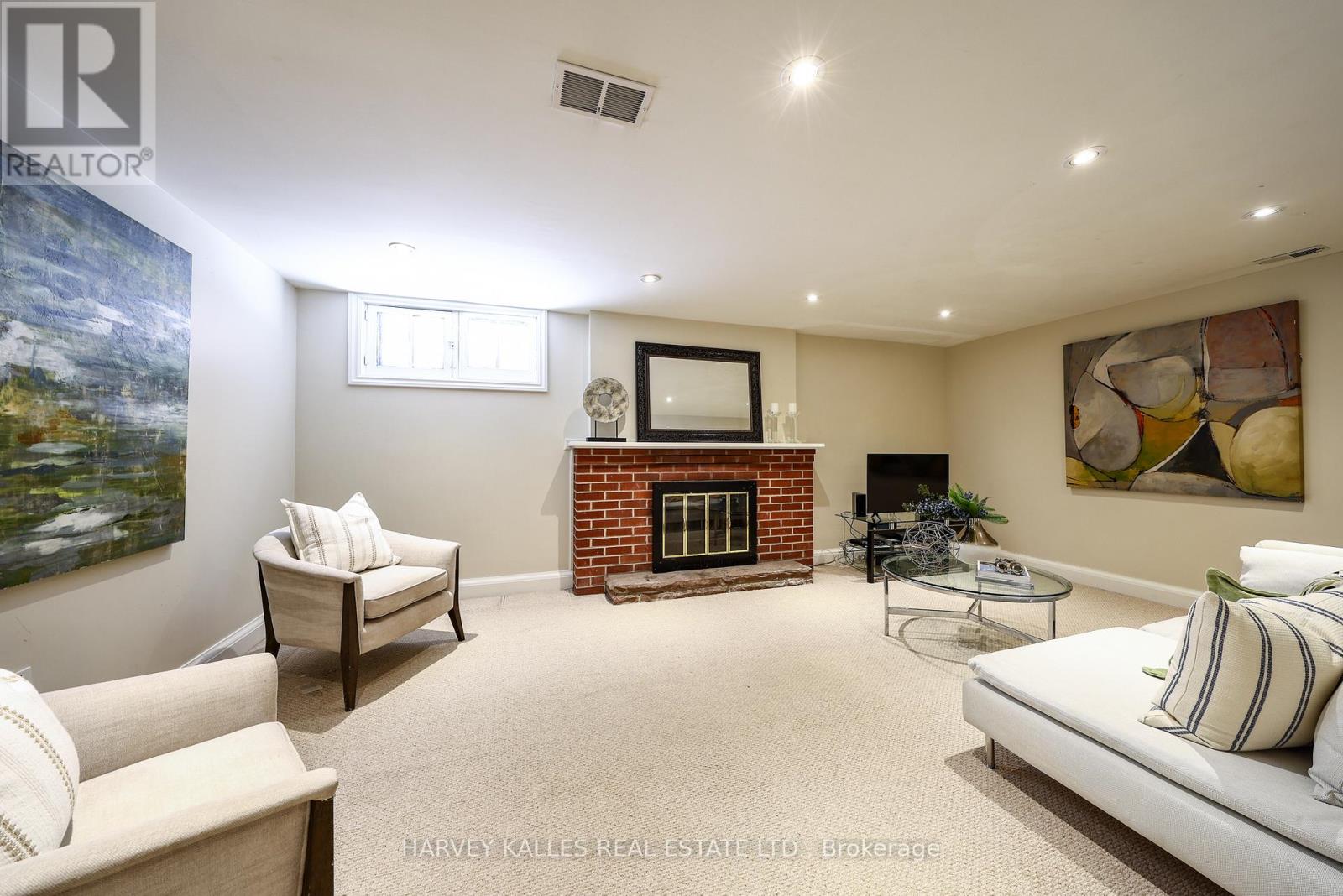 135 Bombay Avenue, Toronto, Ontario  M3H 1C5 - Photo 35 - C13173770