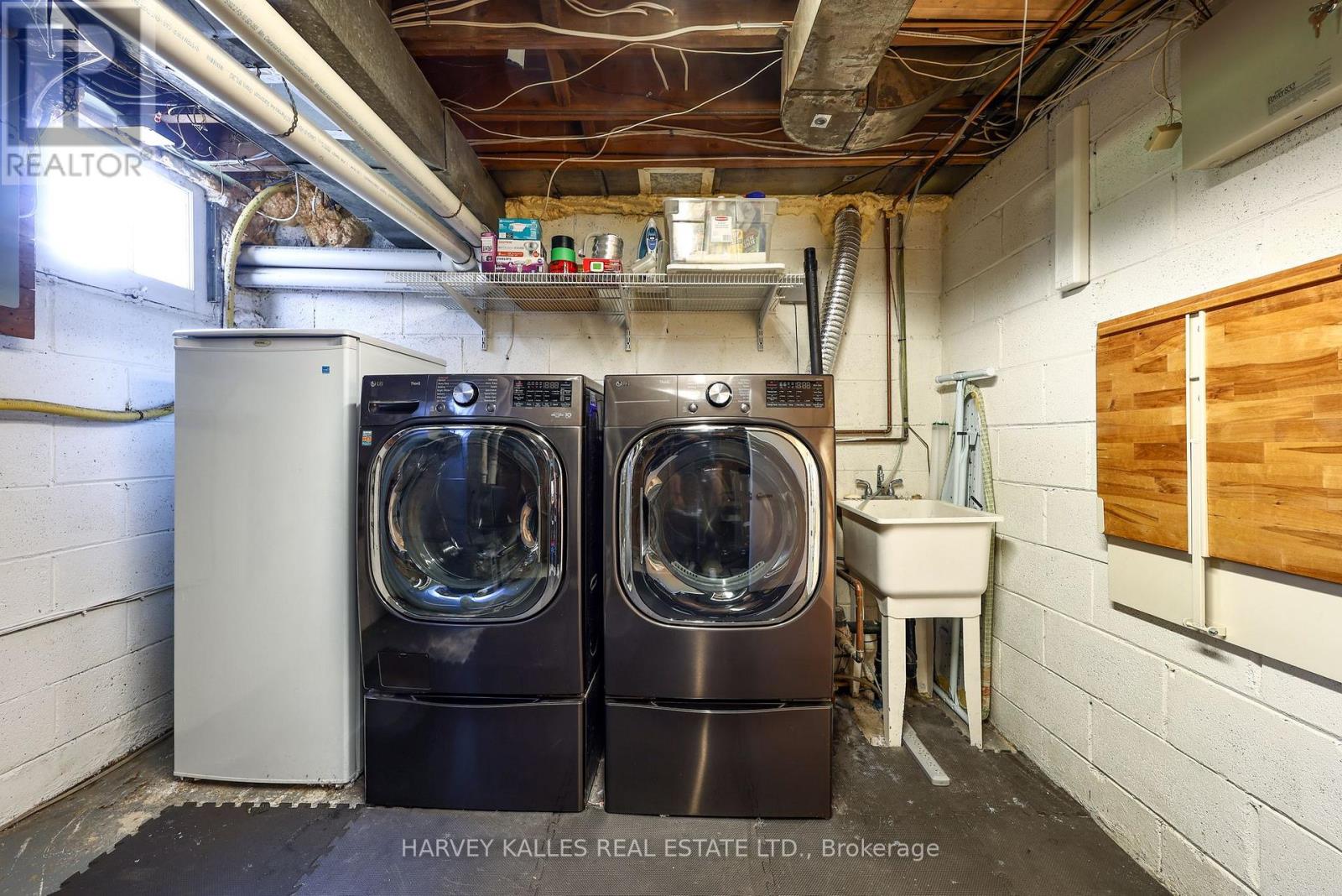 135 Bombay Avenue, Toronto, Ontario  M3H 1C5 - Photo 39 - C13173770