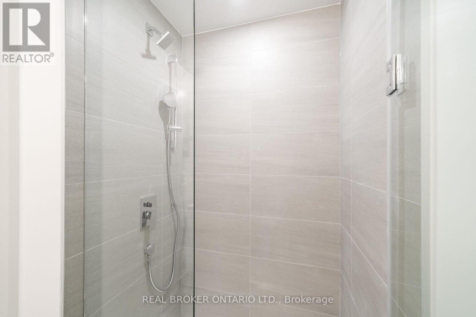 3704 - 1 Quarrington Lane, Toronto, Ontario  M3C 0S4 - Photo 10 - C13174014