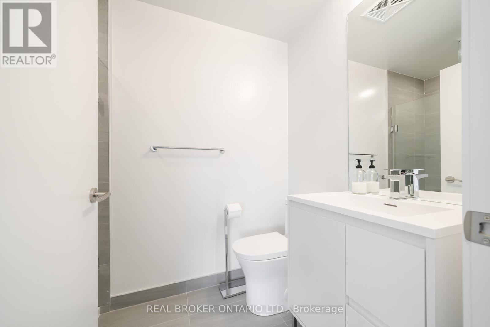 3704 - 1 Quarrington Lane, Toronto, Ontario  M3C 0S4 - Photo 9 - C13174014