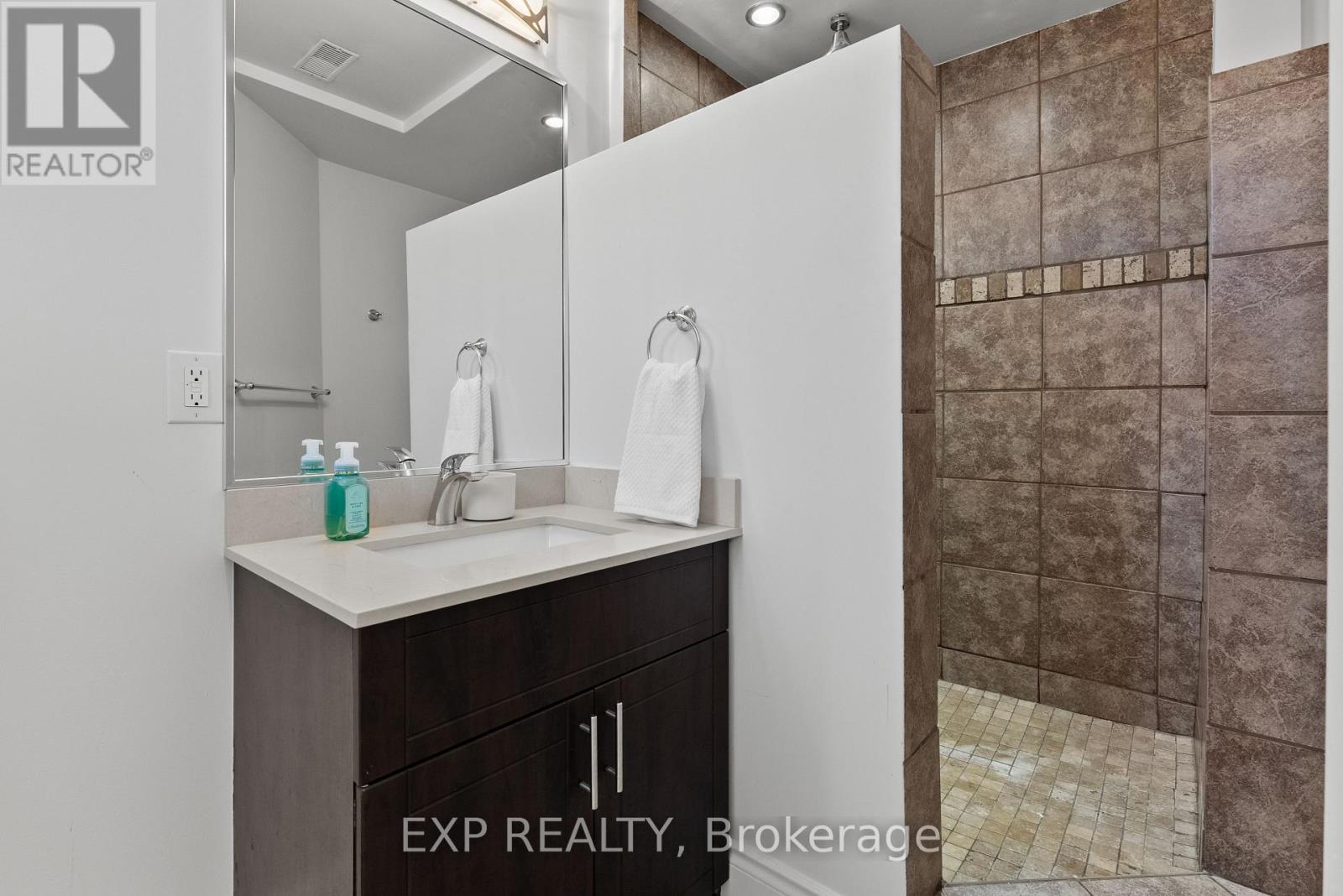 15 Chatham Road, St. Catharines, Ontario  L2M 4N7 - Photo 32 - X13173644