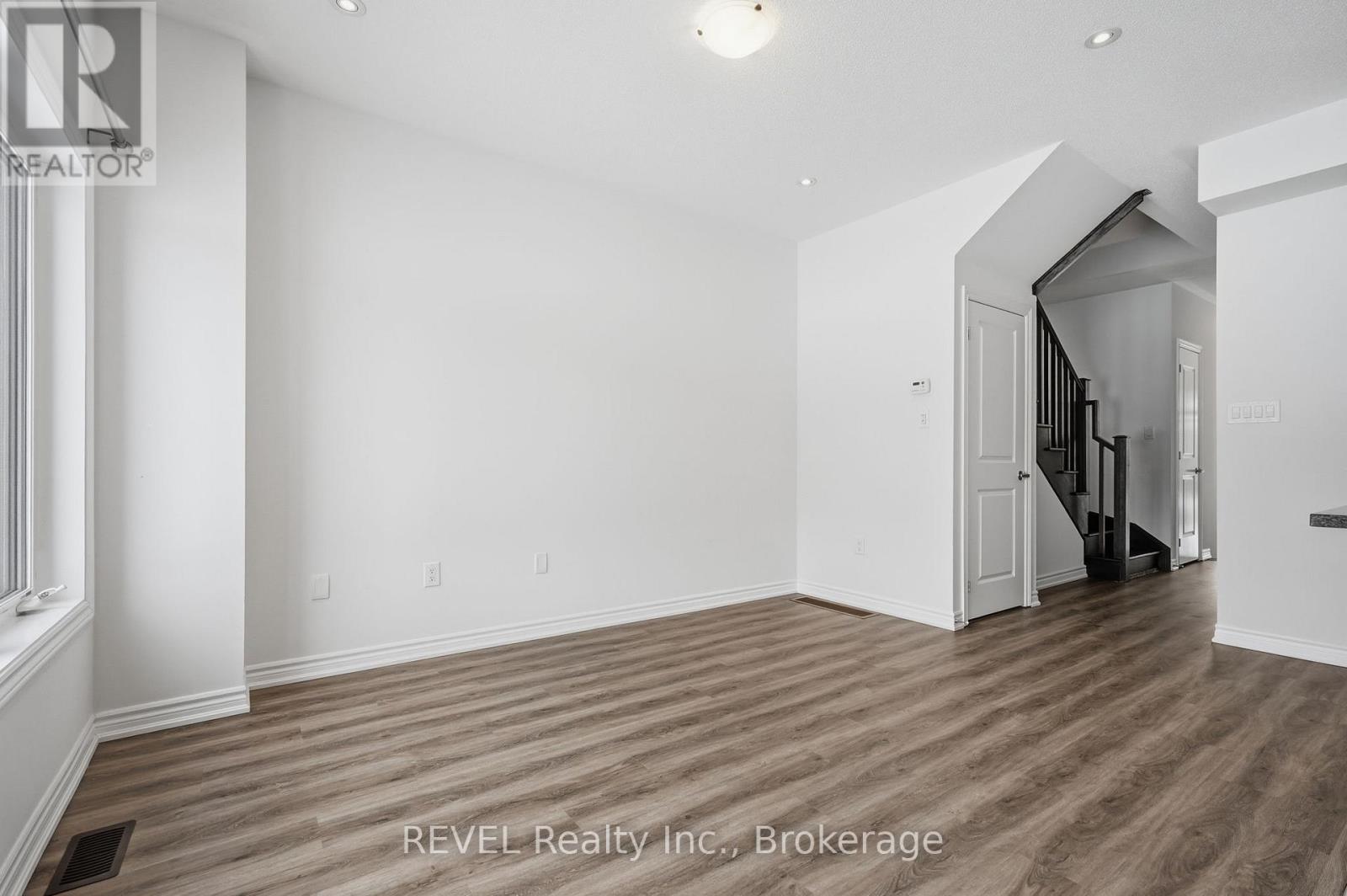 27 Admiral Road, Welland (Hwy 406/welland), Ontario  L3B 0H4 - Photo 18 - X13173766
