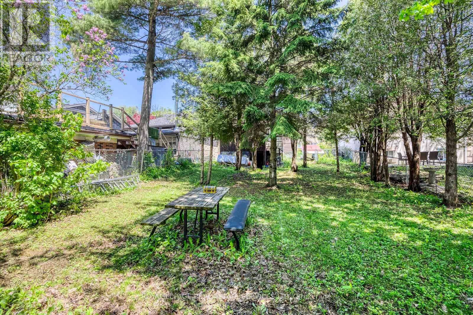 10 Thatcher Avenue, Toronto, Ontario  M1M 2M2 - Photo 4 - E13173630