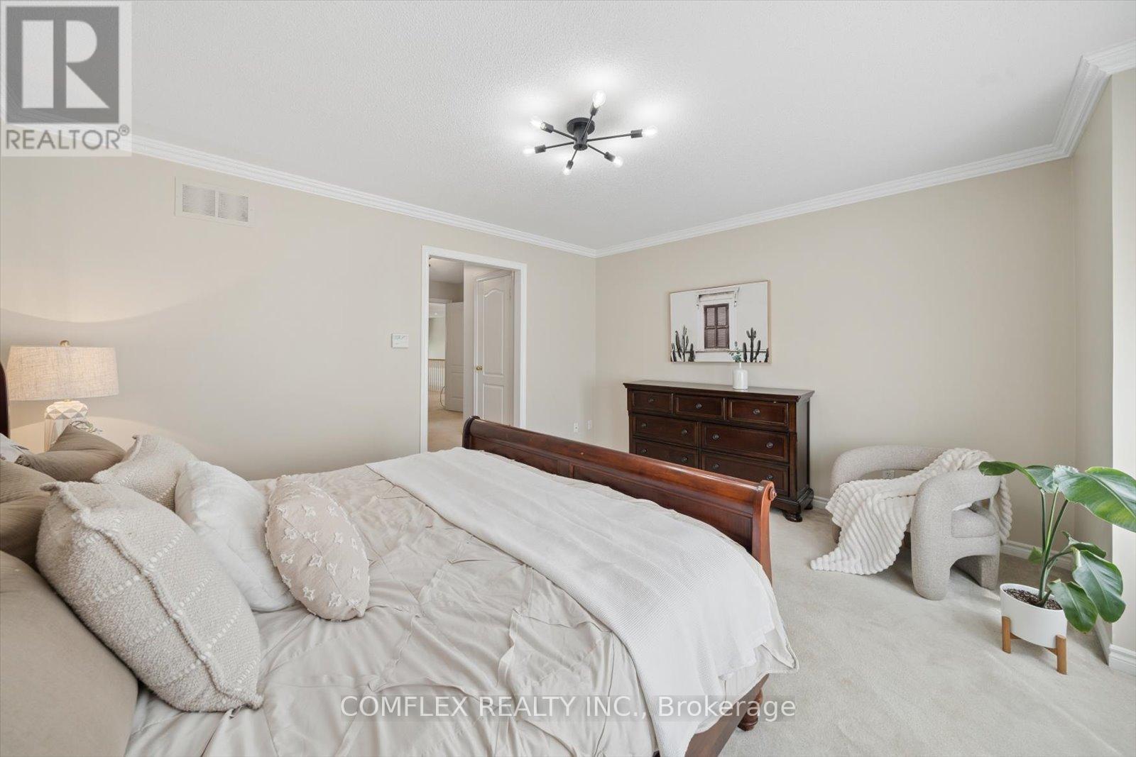 8 Inverary Court, Whitby, Ontario  L1R 2R2 - Photo 32 - E13173640