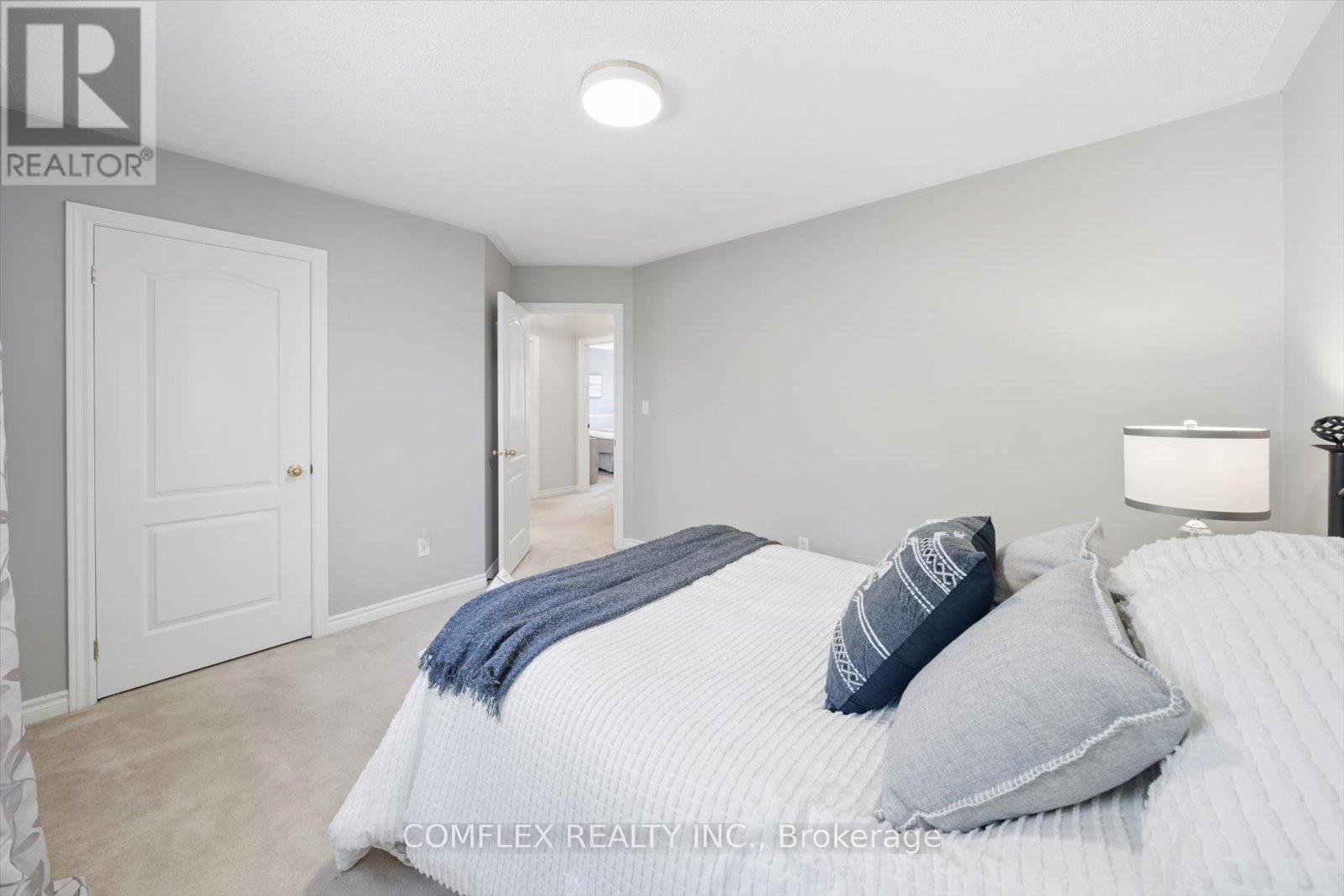 8 Inverary Court, Whitby, Ontario  L1R 2R2 - Photo 38 - E13173640