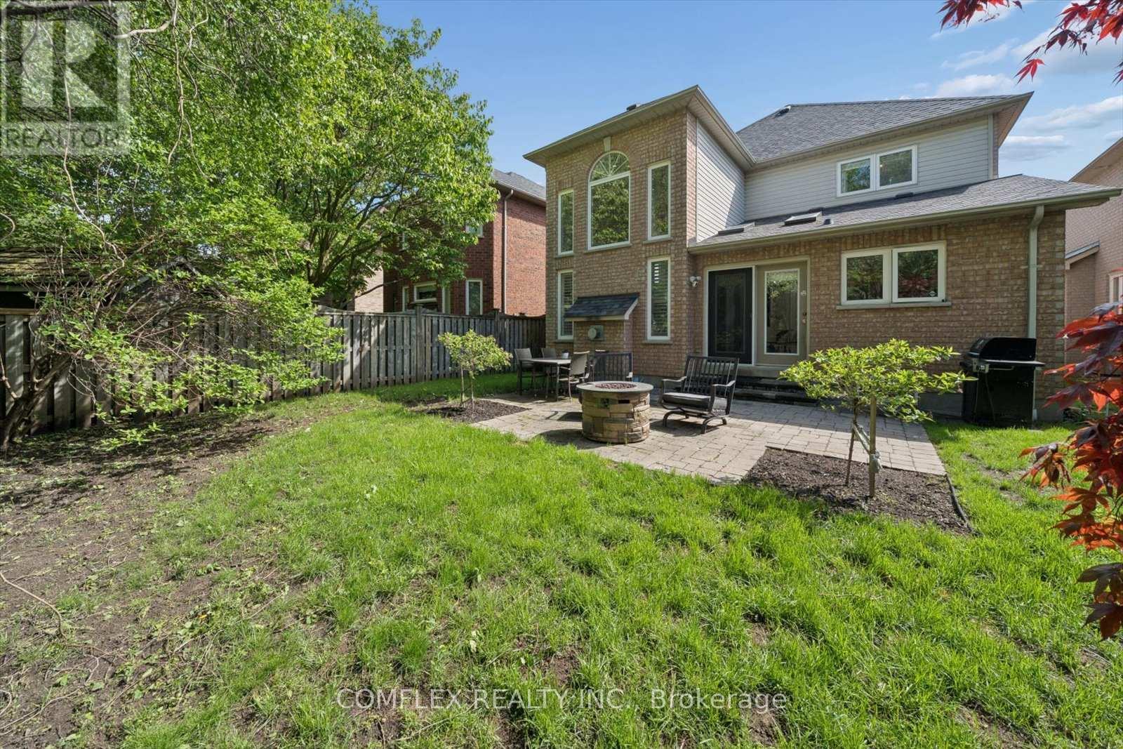 8 Inverary Court, Whitby, Ontario  L1R 2R2 - Photo 45 - E13173640