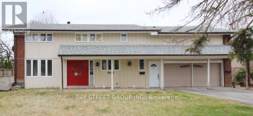 MAIN - 1990 LIVERPOOL ROAD, Pickering, Ontario