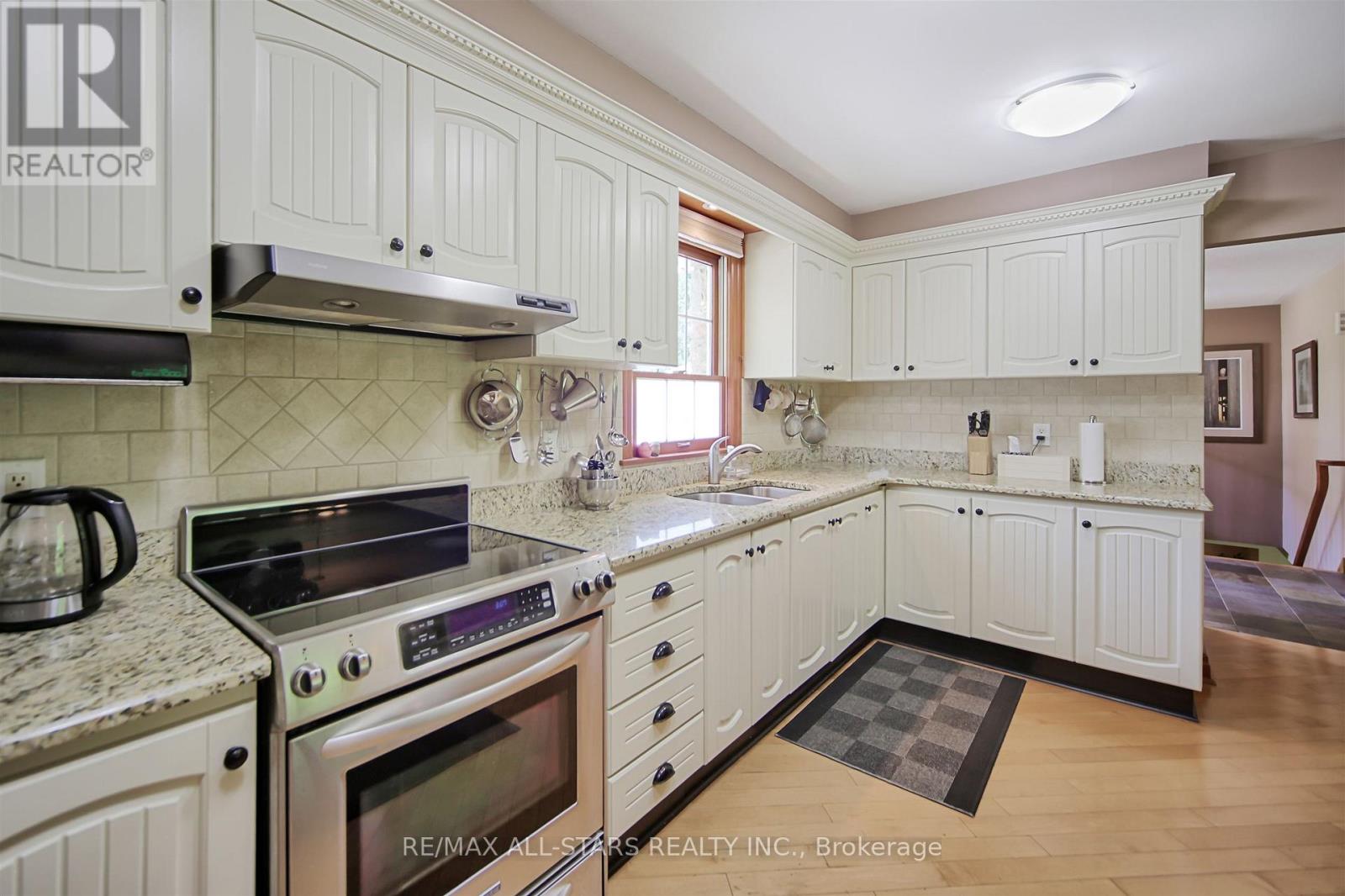 19 Bristol Sands Crescent, Uxbridge, Ontario  L9P 0G1 - Photo 14 - N13163648