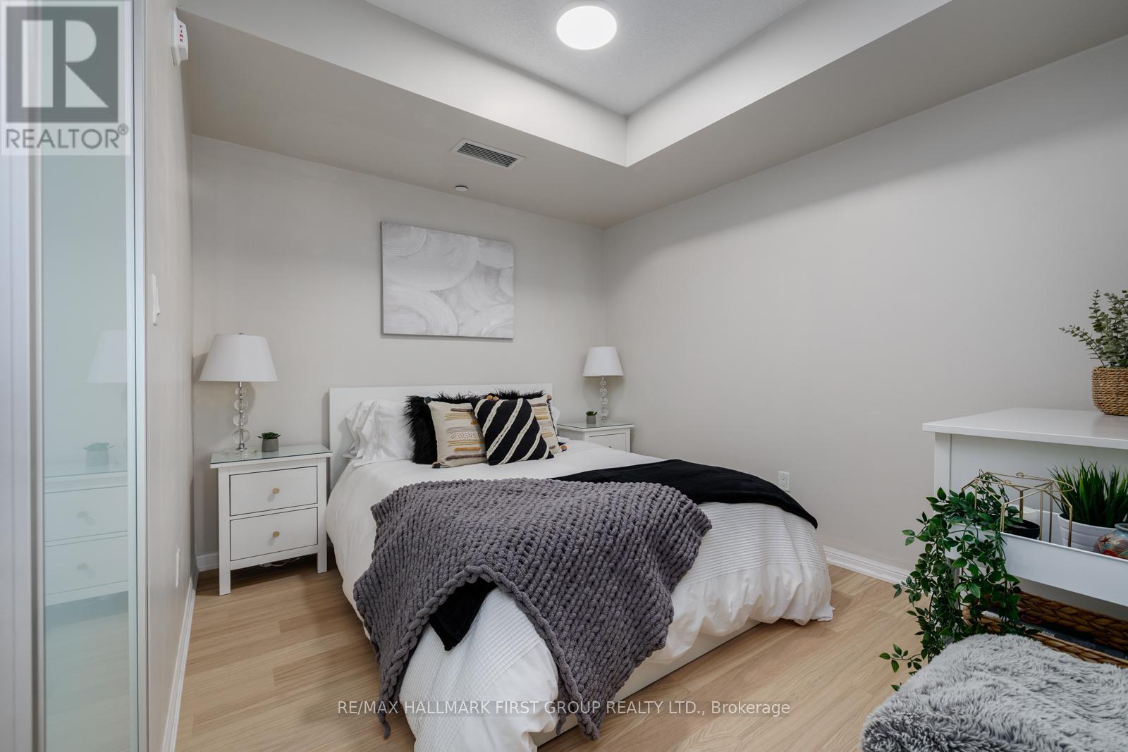 201 - 84 Aspen Springs Drive, Clarington, Ontario  L1C 0V3 - Photo 21 - E13173760