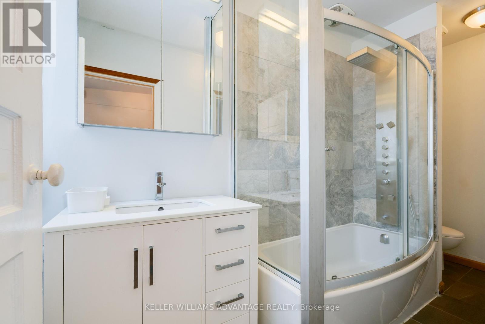 493 Jones Avenue, Toronto, Ontario  M4J 3G8 - Photo 37 - E13173796
