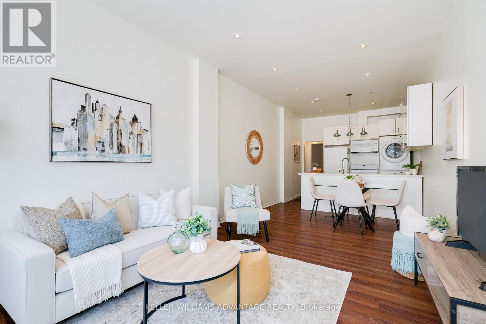 493 Jones Avenue, Toronto, Ontario  M4J 3G8 - Photo 7 - E13173796