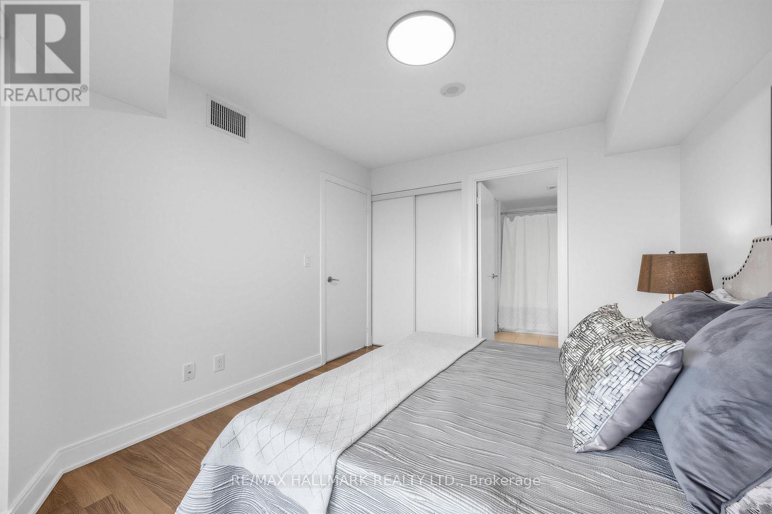 3918 - 135 Village Green Square, Toronto, Ontario  M1S 0G4 - Photo 18 - E13173860