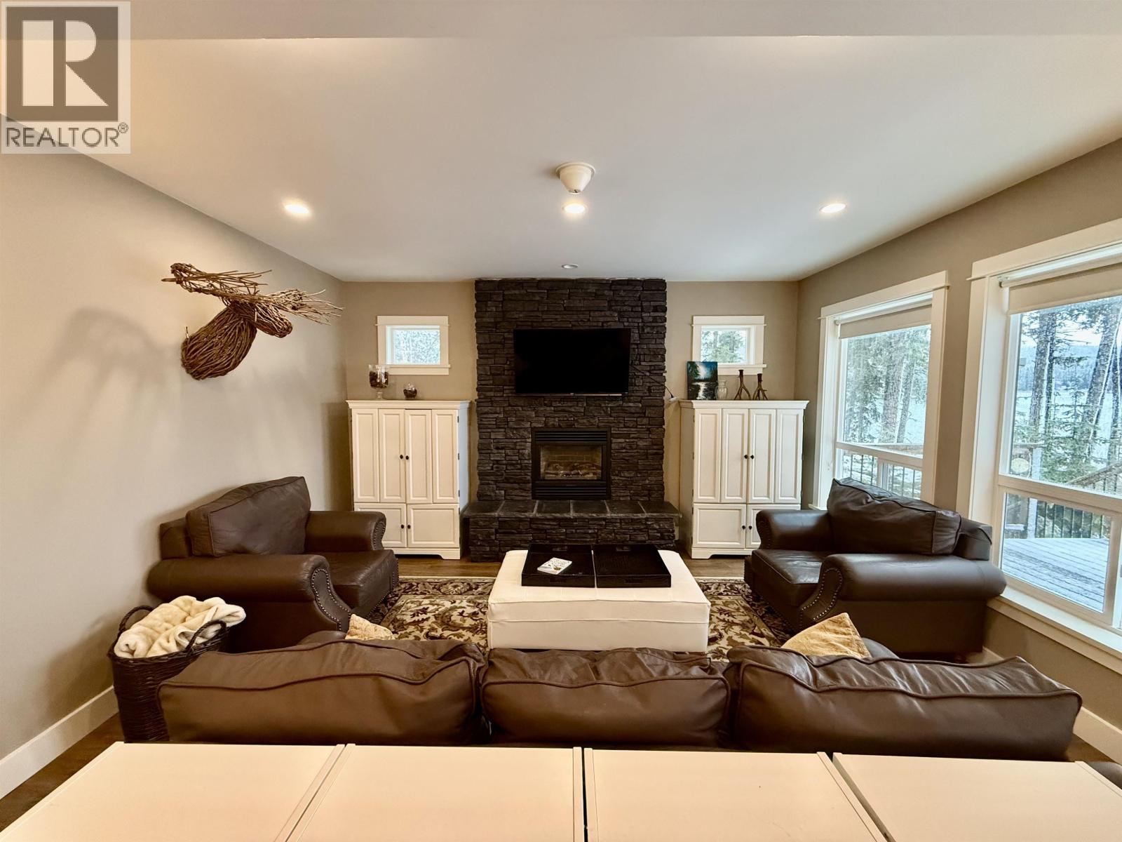 5977 Dempsey Lake Road, Lac La Hache, British Columbia  V0K 1T0 - Photo 13 - R3064843