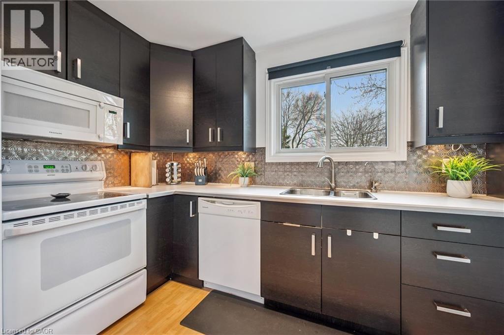 423 Cadbury Court Unit# A, Waterloo, Ontario  N2K 3G7 - Photo 17 - 40833127