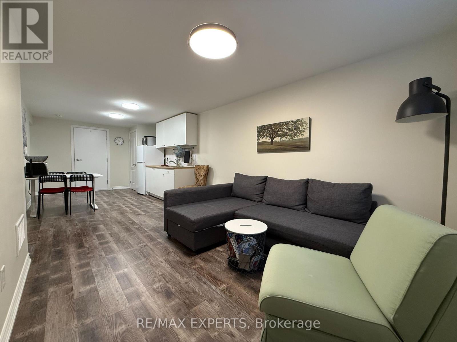 BASEMENT - 4 MCNAIRN COURT, Richmond Hill, Ontario