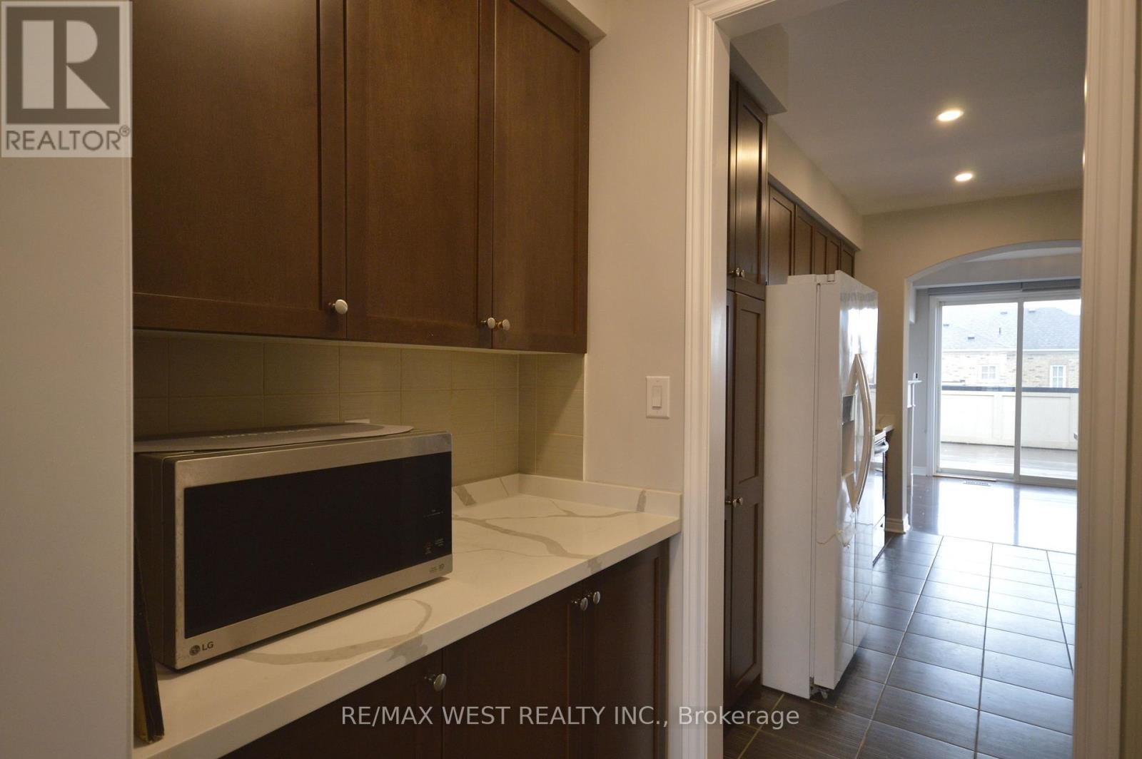 3 Earnshaw Drive, Markham, Ontario  L6C 0E5 - Photo 7 - N13173676