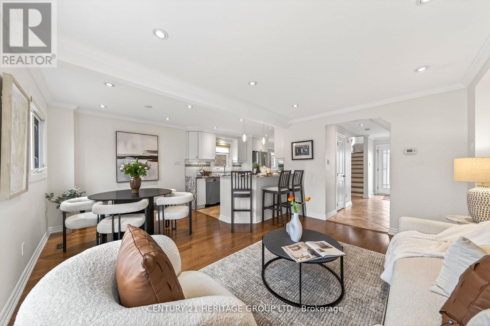 64 COVENTRY COURT, Richmond Hill, Ontario