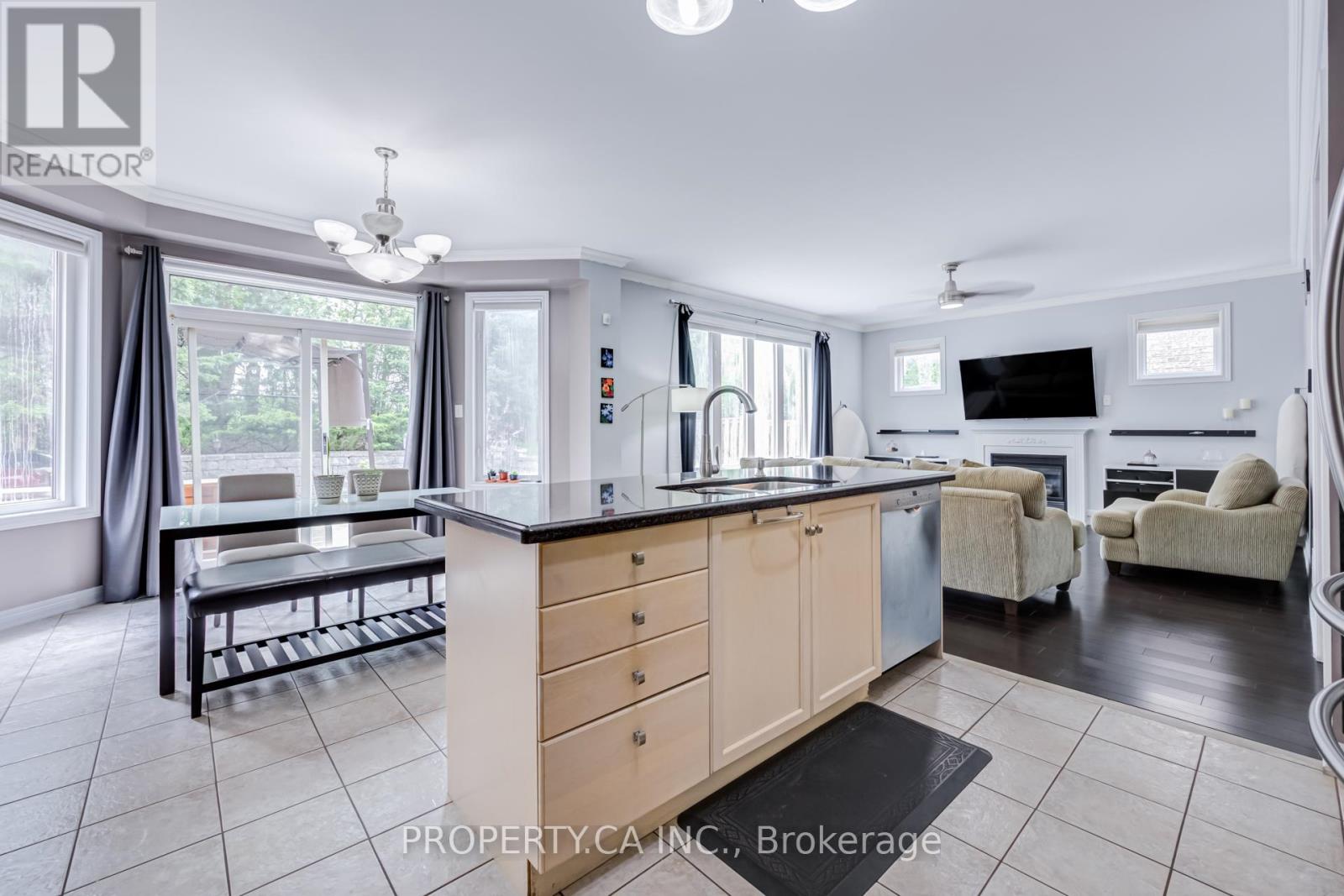 47 Grand Oak Drive, Richmond Hill, Ontario  L4E 4A1 - Photo 15 - N13173988