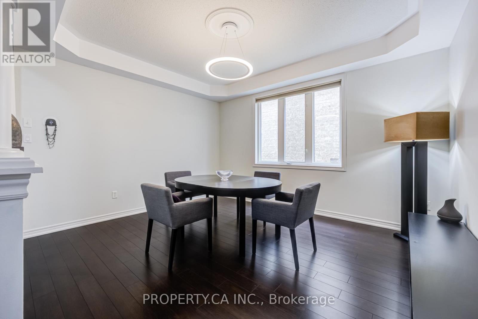 47 Grand Oak Drive, Richmond Hill, Ontario  L4E 4A1 - Photo 4 - N13173988