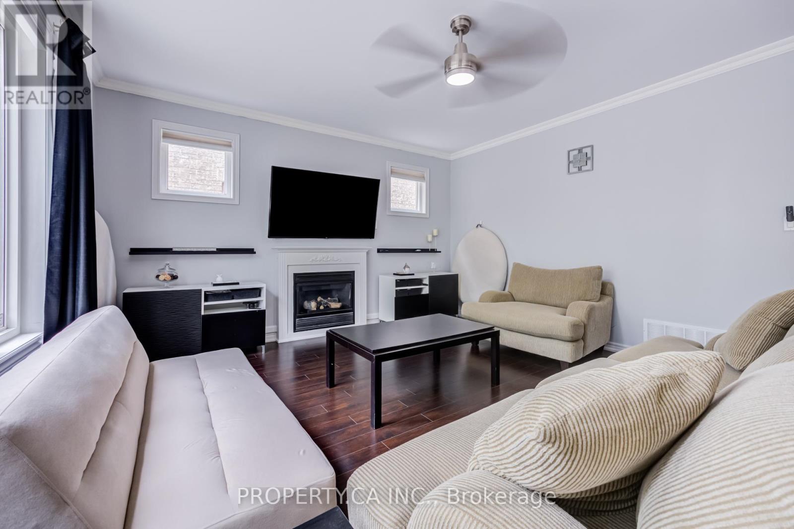 47 Grand Oak Drive, Richmond Hill, Ontario  L4E 4A1 - Photo 7 - N13173988
