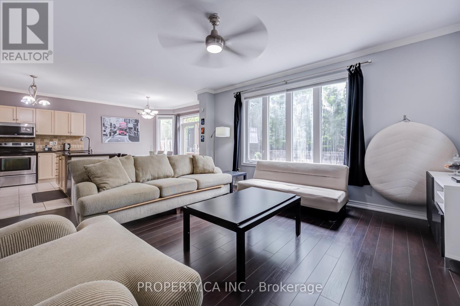 47 Grand Oak Drive, Richmond Hill, Ontario  L4E 4A1 - Photo 8 - N13173988