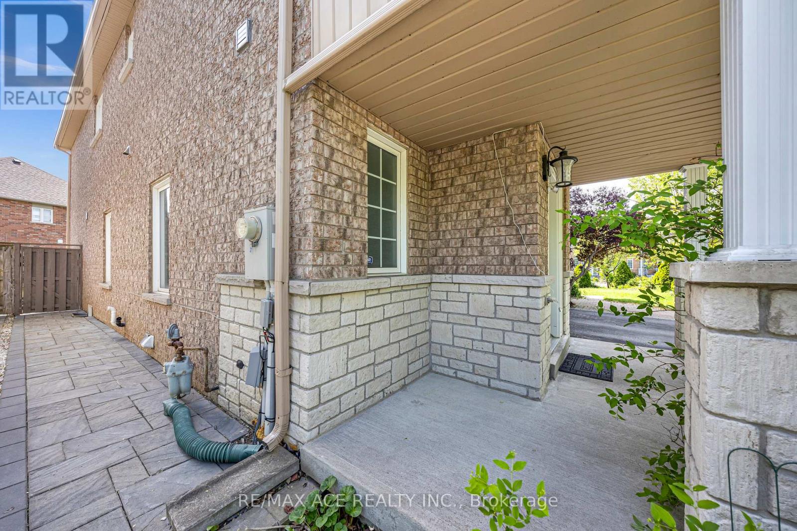 45 Harry Blaylock Drive, Markham, Ontario  L6E 2H1 - Photo 4 - N13173996