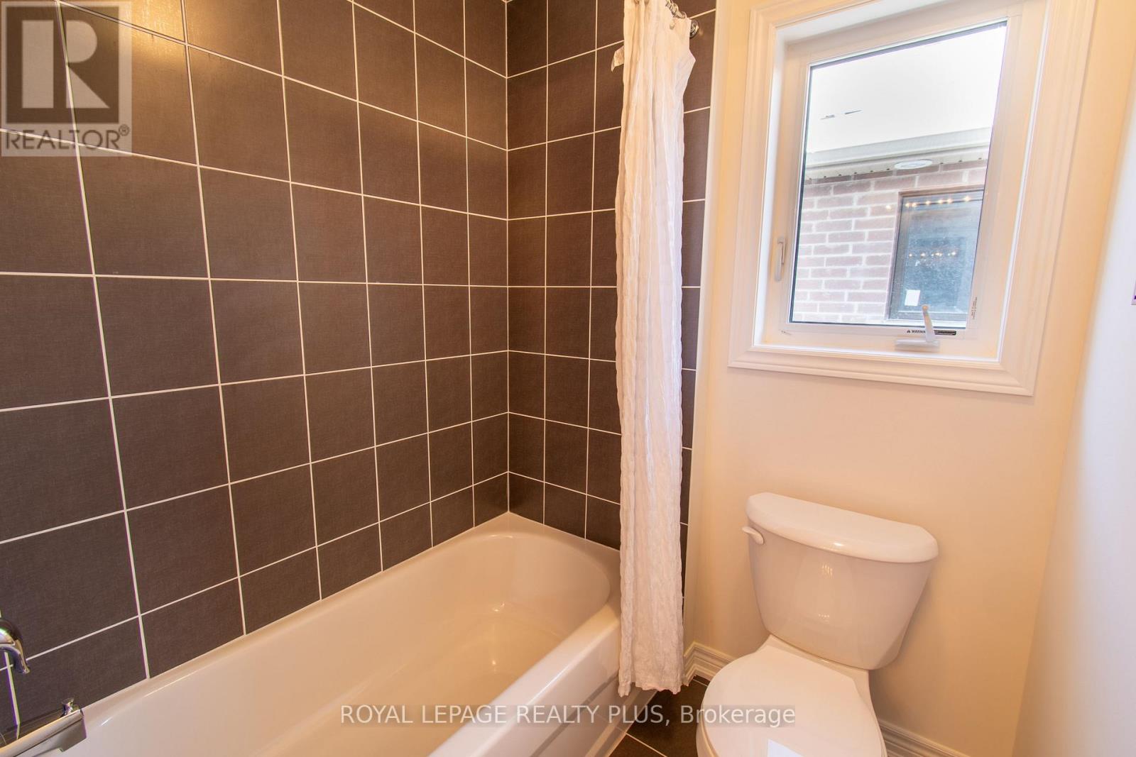 147 Dovedale Drive, Georgina, Ontario  L4P 0S6 - Photo 19 - N13174020
