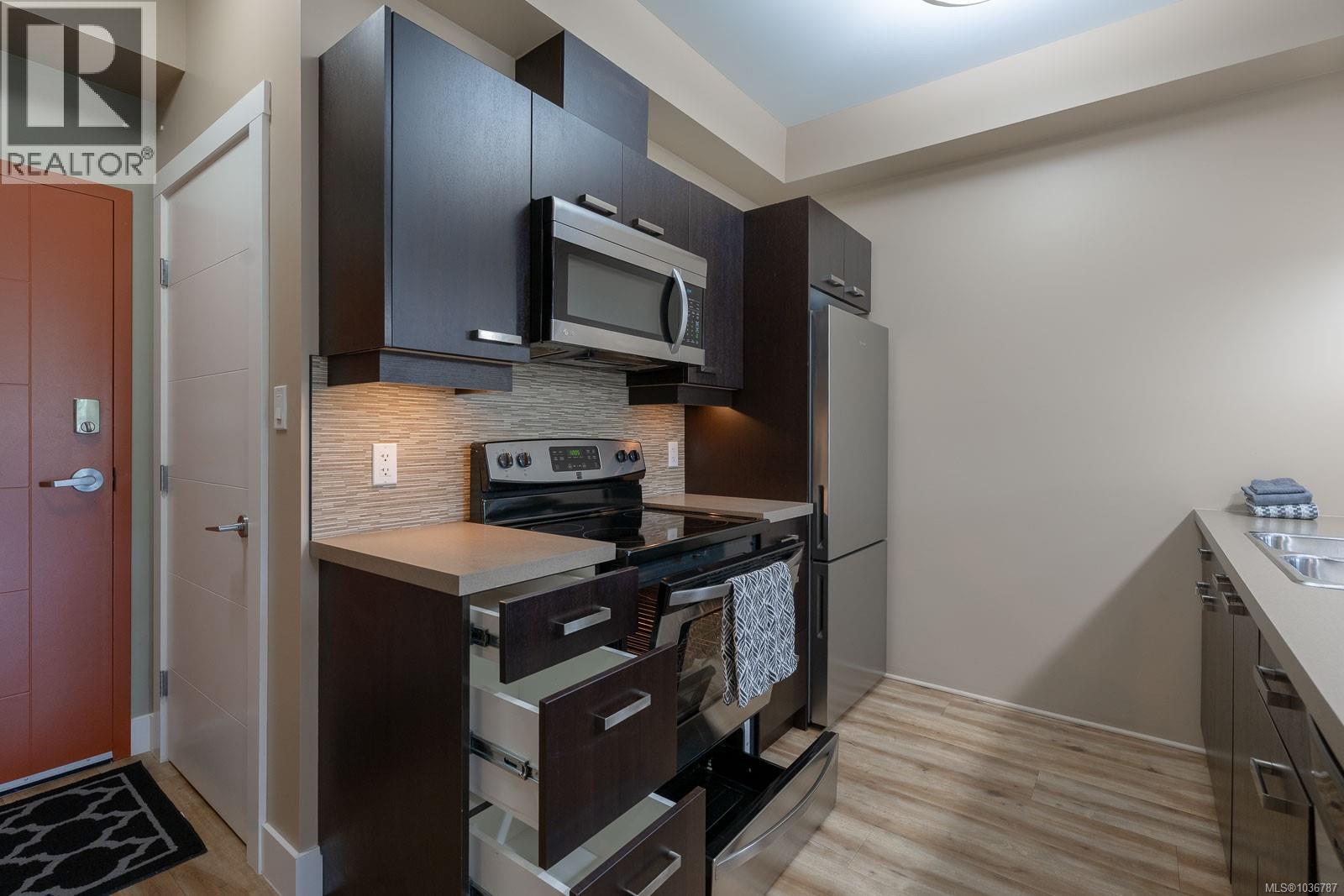 206 5822 Garden St, Duncan, British Columbia  V0L 3V9 - Photo 3 - 1036787