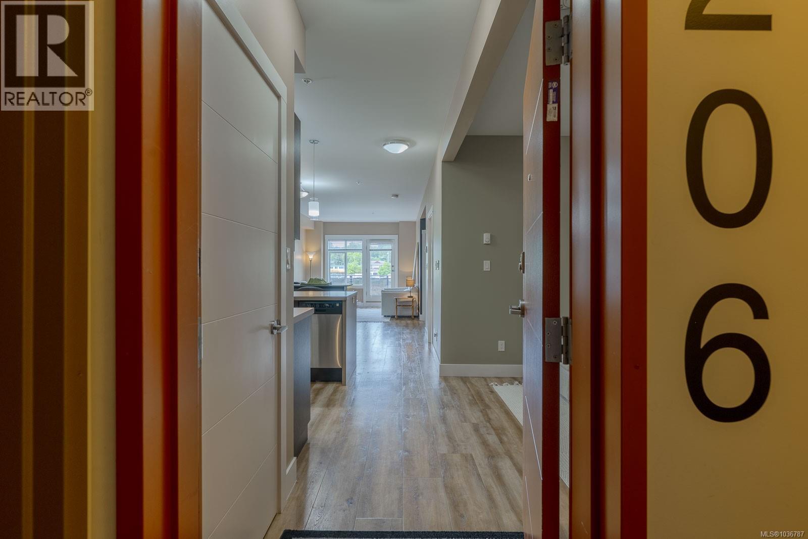 206 5822 Garden St, Duncan, British Columbia  V0L 3V9 - Photo 4 - 1036787