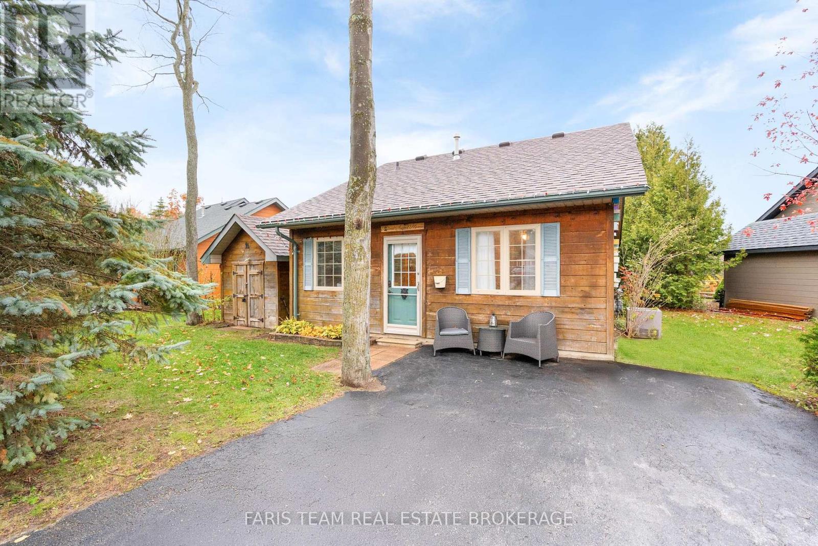 12 CABIN CRESCENT, Wasaga Beach, Ontario