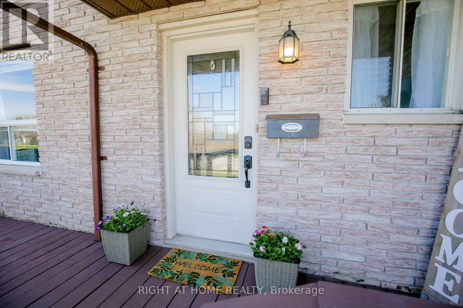 151 Little Avenue, Barrie, Ontario  L4N 6L6 - Photo 3 - S13174004