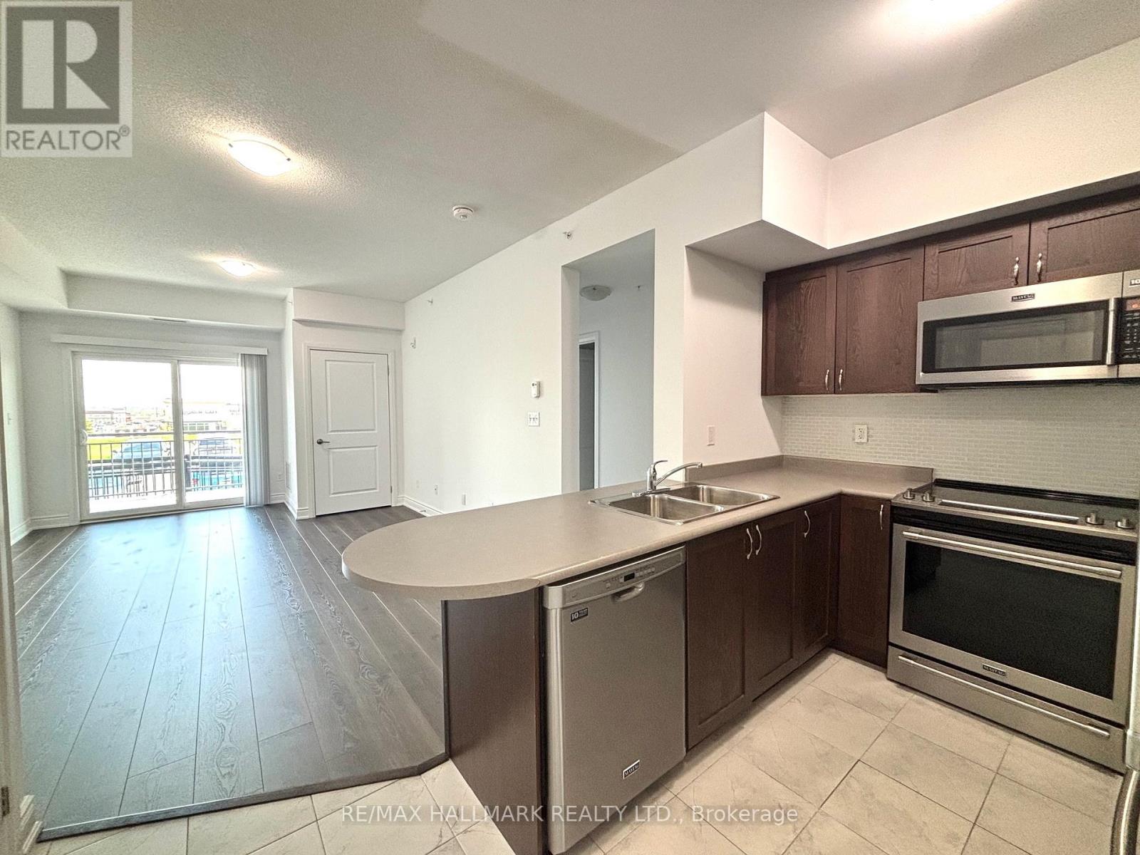 107 - 295 Cundles Road E, Barrie, Ontario  L4M 0K8 - Photo 2 - S13174048