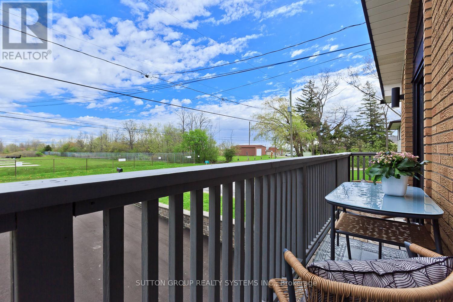 653 Winston Road, Grimsby, Ontario  L3M 4E8 - Photo 13 - X13122008