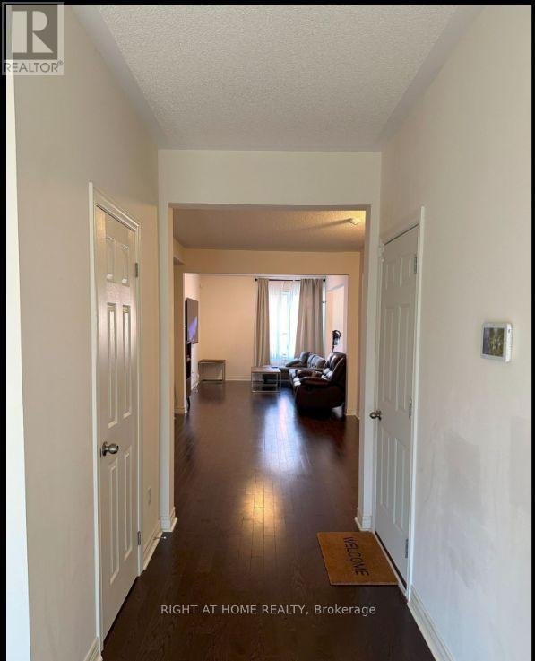 609 Bessborough Drive, Milton, Ontario  L9T 8V9 - Photo 3 - W13173698