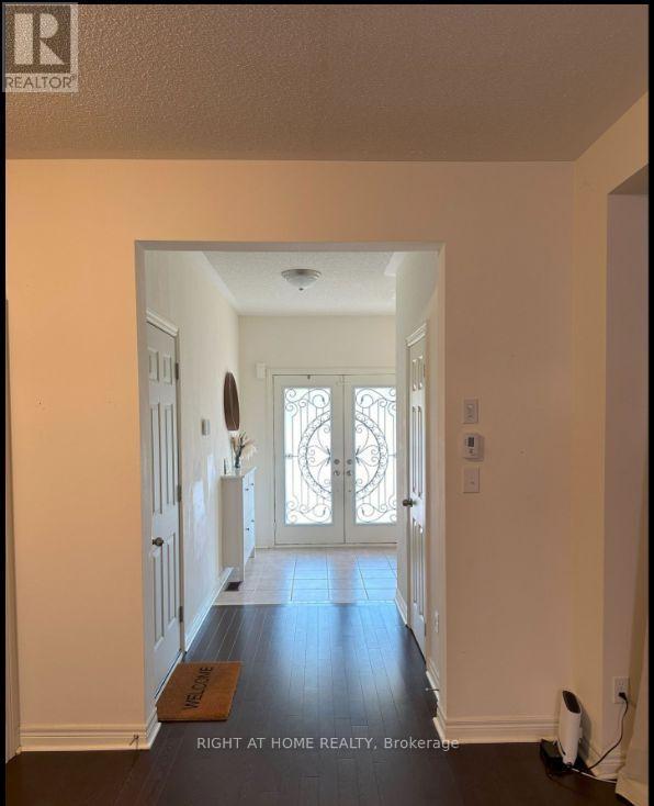 609 Bessborough Drive, Milton, Ontario  L9T 8V9 - Photo 5 - W13173698