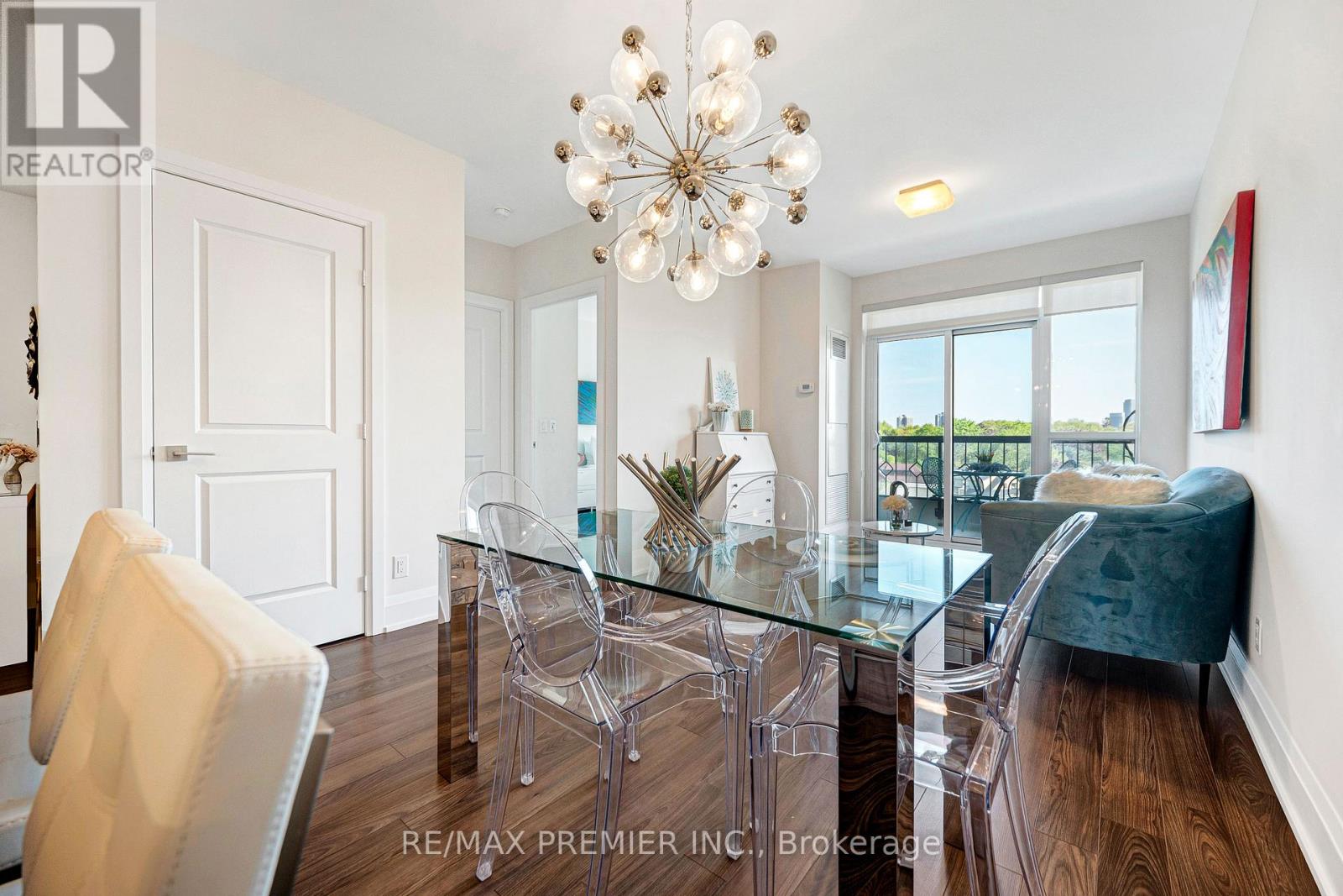 810 - 2 Old Mill Drive, Toronto, Ontario  M6S 1R7 - Photo 15 - W13173768