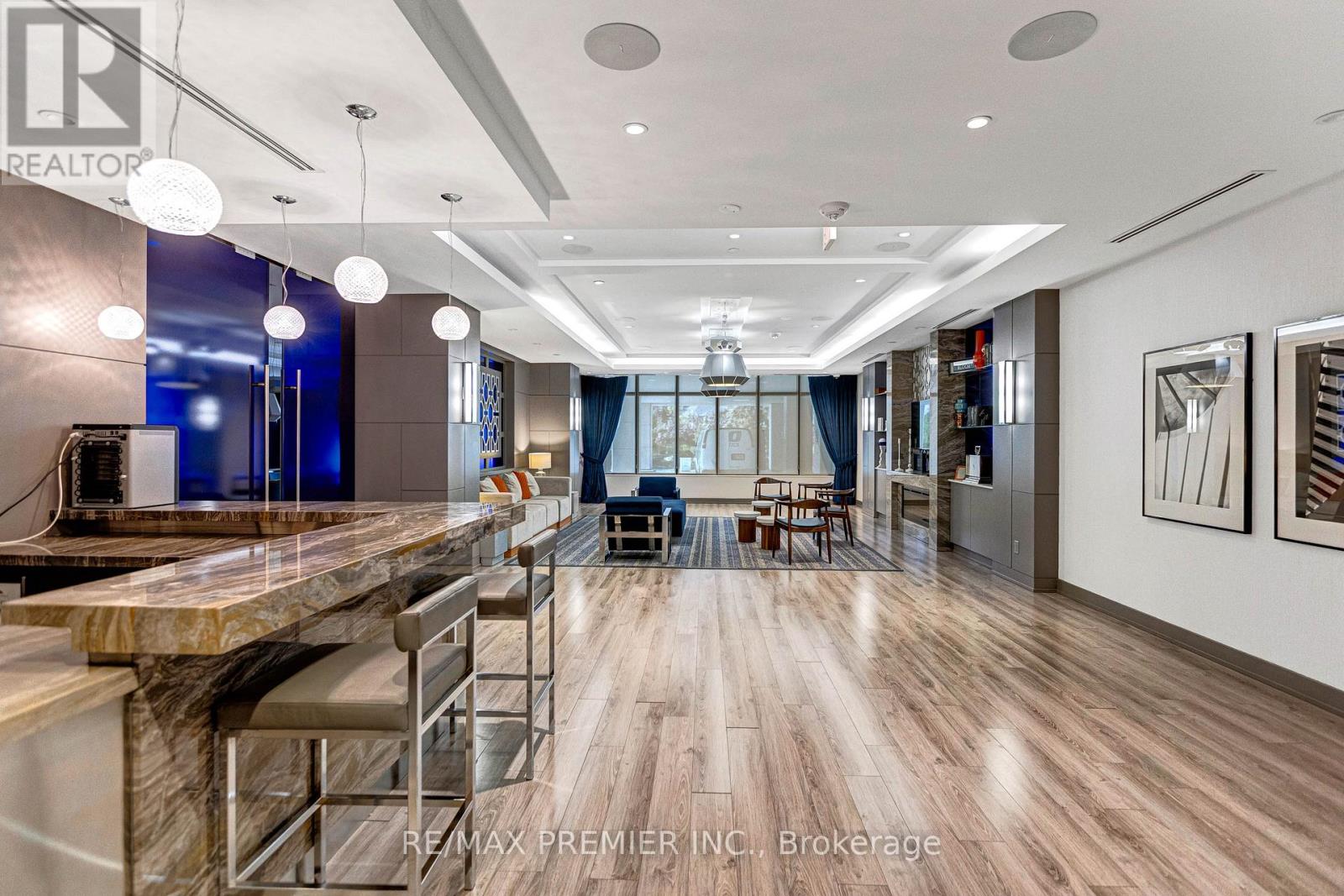 810 - 2 Old Mill Drive, Toronto, Ontario  M6S 1R7 - Photo 46 - W13173768