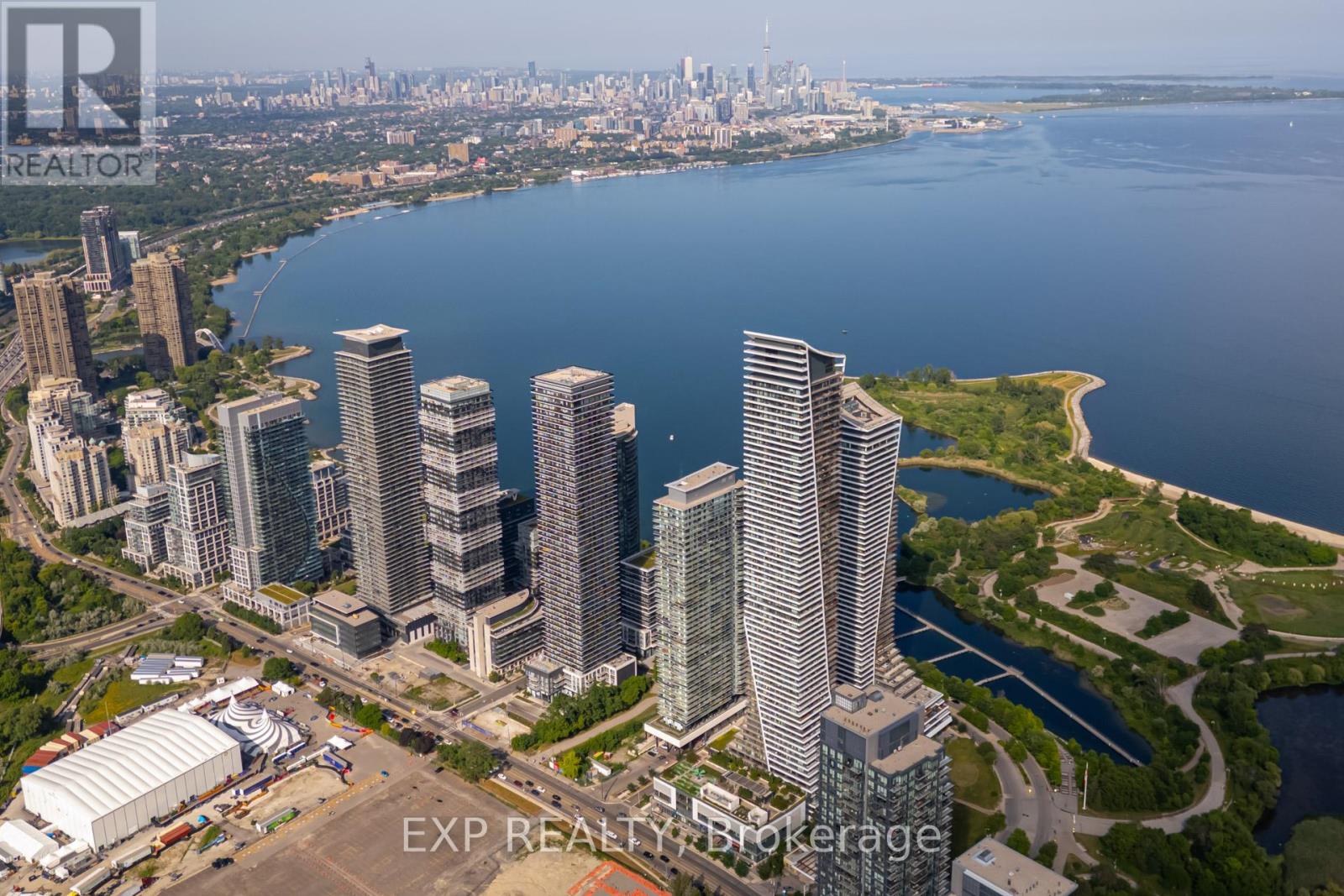 2304 - 56 Annie Craig Drive, Toronto, Ontario  M8V 0C8 - Photo 2 - W13173776
