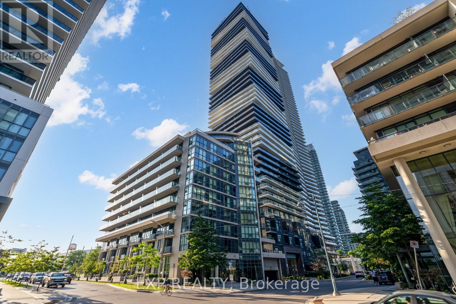 2304 - 56 Annie Craig Drive, Toronto, Ontario  M8V 0C8 - Photo 4 - W13173776