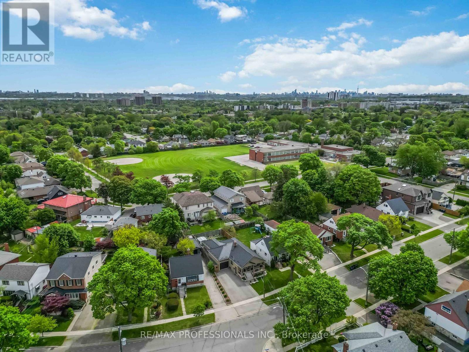 3 Snaresbrook Drive, Toronto, Ontario  M9W 2N5 - Photo 27 - W13173782