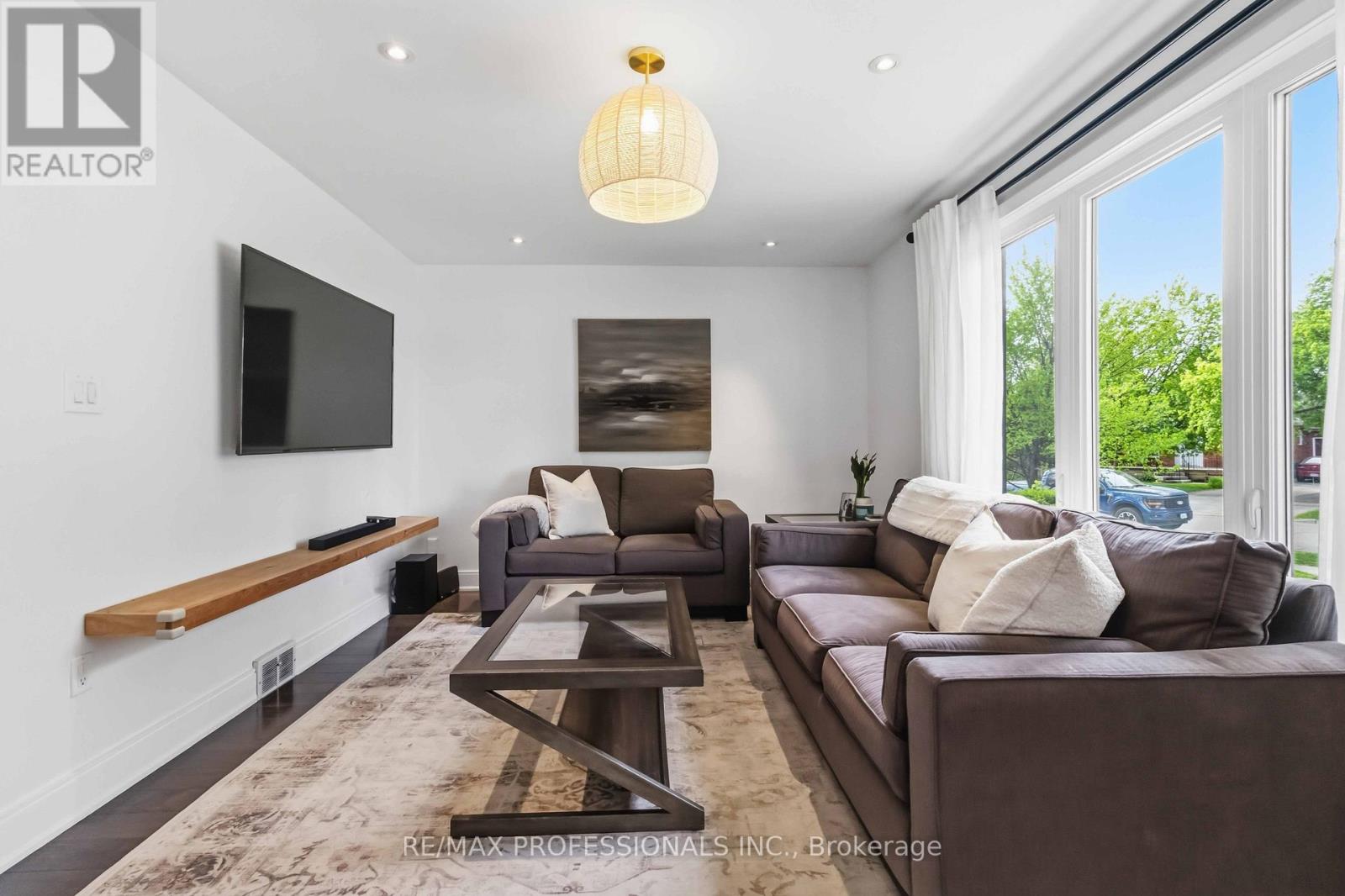 3 Snaresbrook Drive, Toronto, Ontario  M9W 2N5 - Photo 7 - W13173782