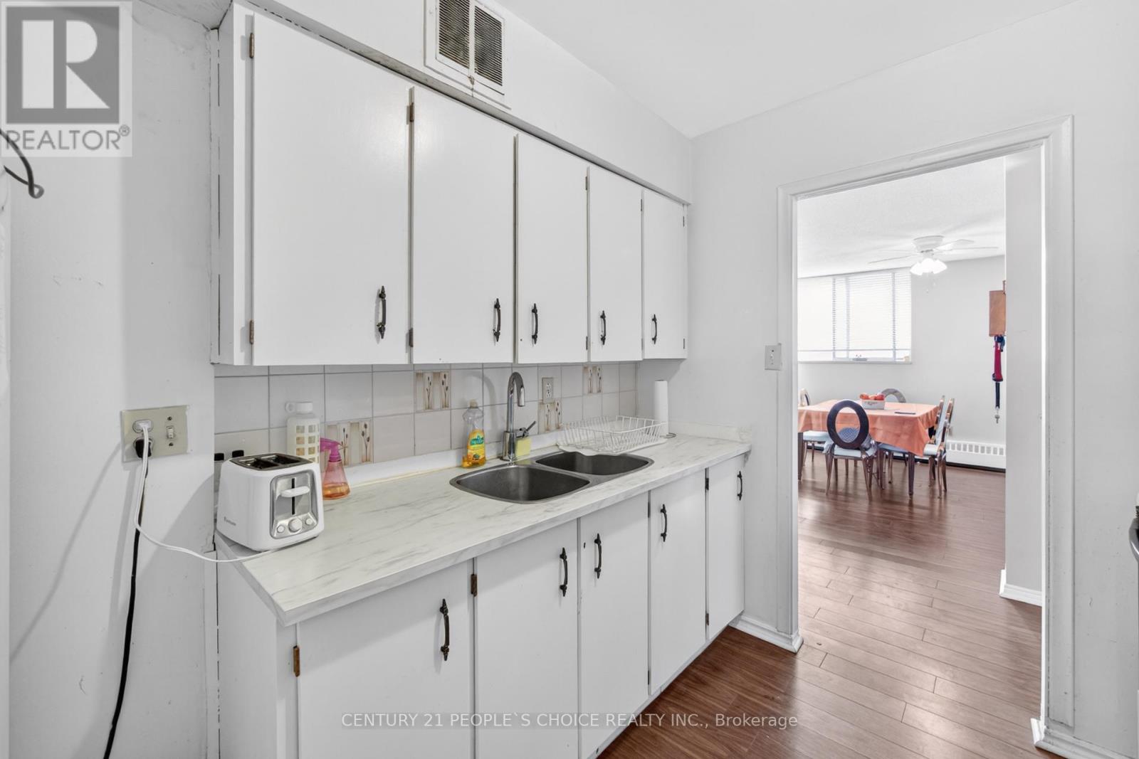601 - 340 Dixon Road, Toronto, Ontario  M9R 1T1 - Photo 24 - W13173832